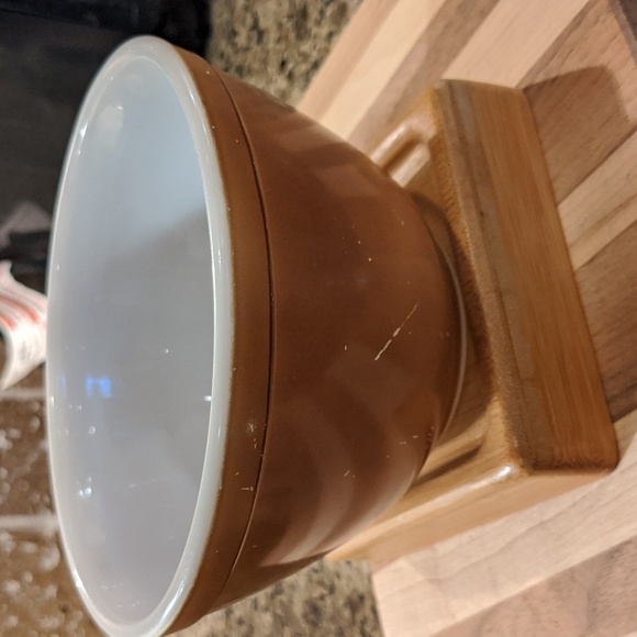 VTG Pyrex Chocolate Brown 401 1.5 Pt. Small Primary Mixing Nesting Bowl Ovenware - Picture 5 of 5